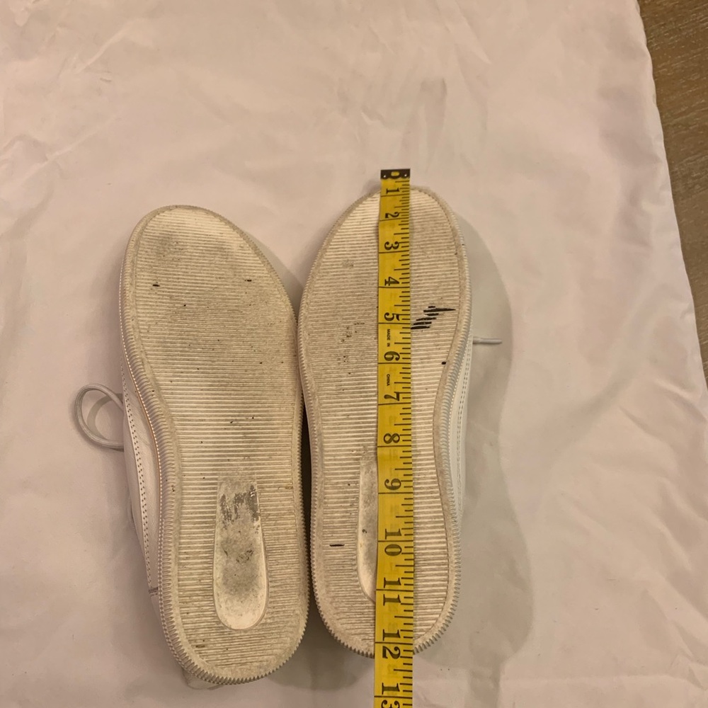 Gucci Leather Sneakers - Picture 11 of 15